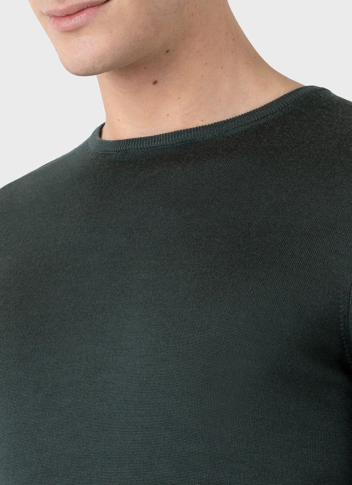 Men's Extra-Fine Merino Crew Neck in Drill Green