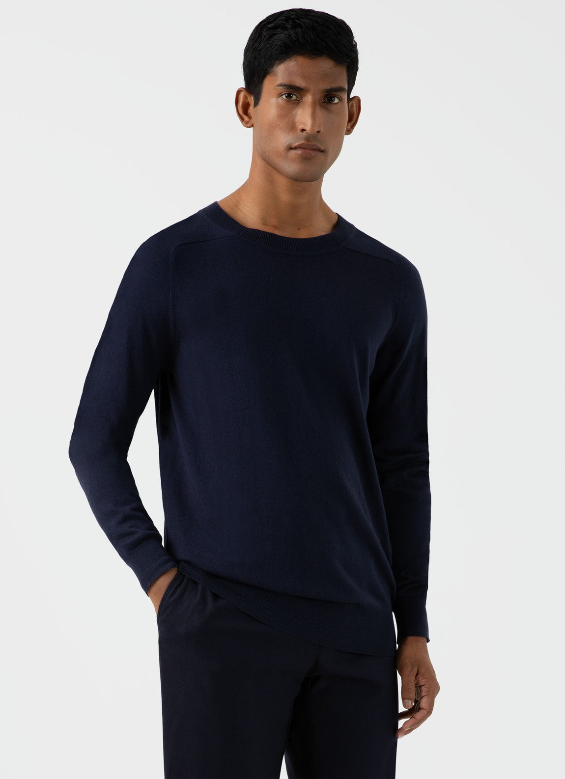 Men's Sea Island Cashmere Crew Neck Jumper in Navy