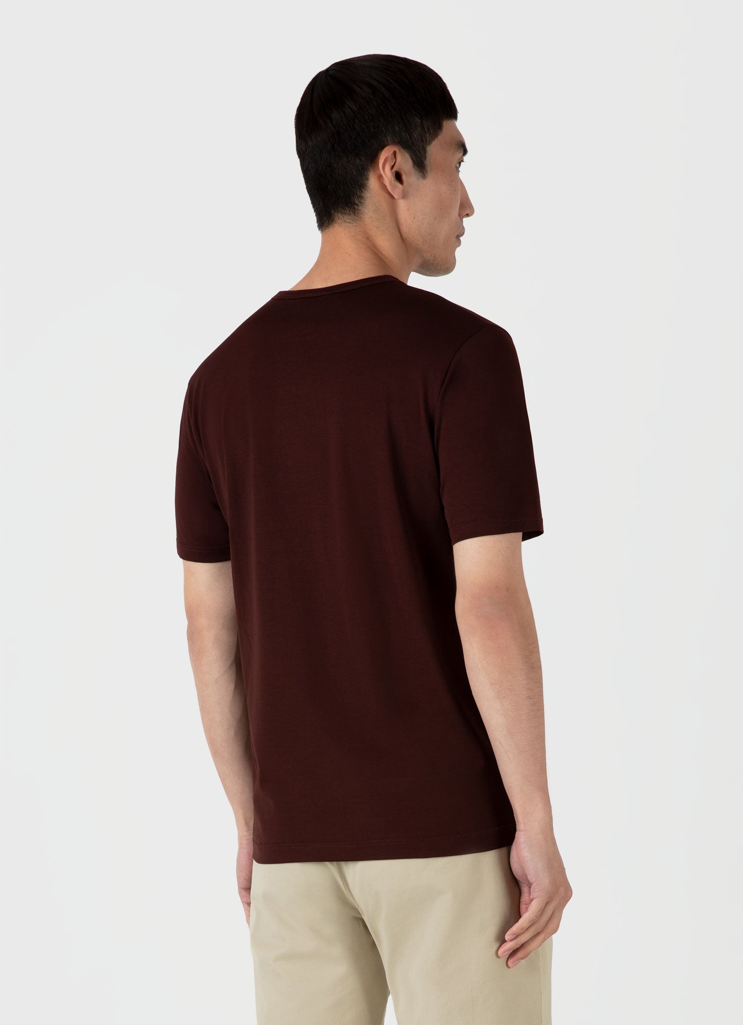 Men's Classic T-shirt in Raisin