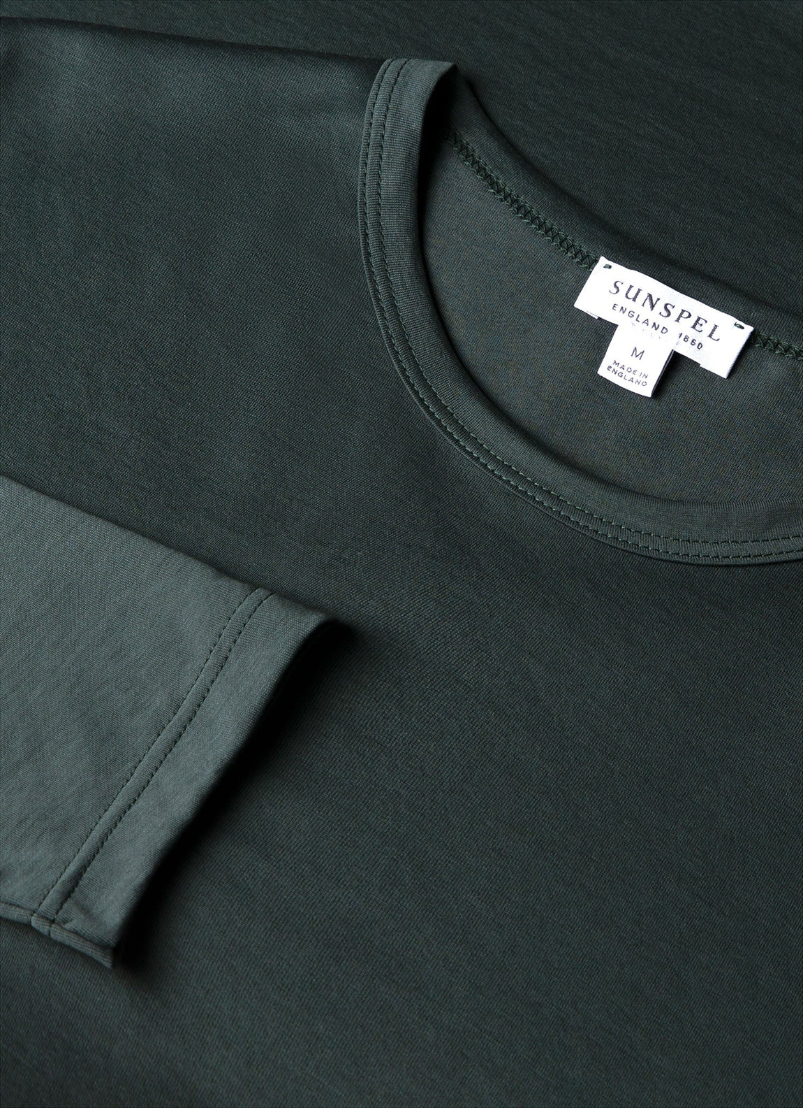 Men's Classic Long Sleeve T-shirt in Holly Green